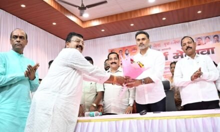 ग्रामपंचायत निवडणुकांच्या पार्श्वभूमीवर शिवसेनेचा कार्यकर्ता मेळावा..