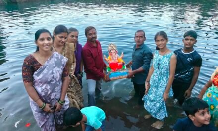 दापोलीत दीड दिवसाच्या गणपतीचे भक्तीमय वातावरणात विसर्जन…