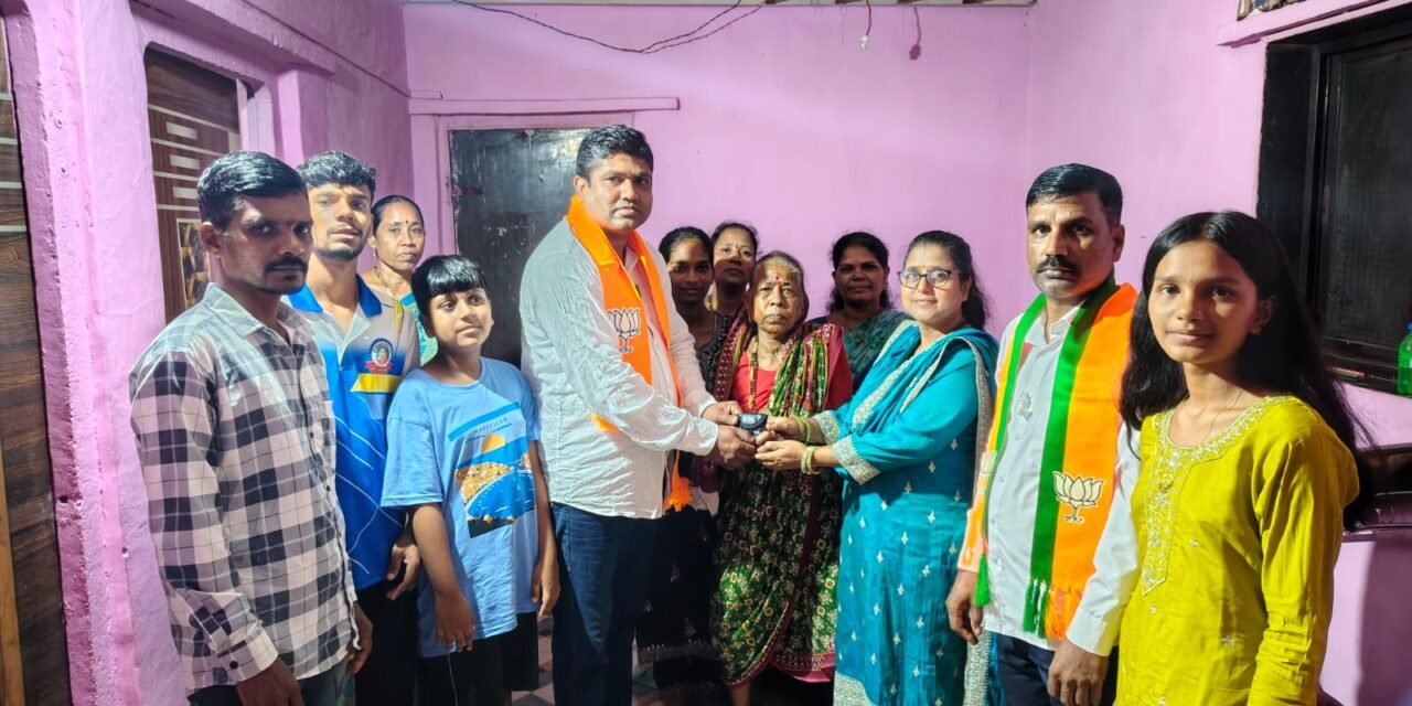 कर्णबधिरांसाठी ‘ऐकण्याचा आनंद’; पाले येथे मोफत श्रवण यंत्रांचे वाटप…प्रदेशाध्यक्ष रविंद्र चव्हाण यांच्या वाढदिवसानिमित्त भाजप अनुसूचित जाती मोर्चाचा उपक्रम