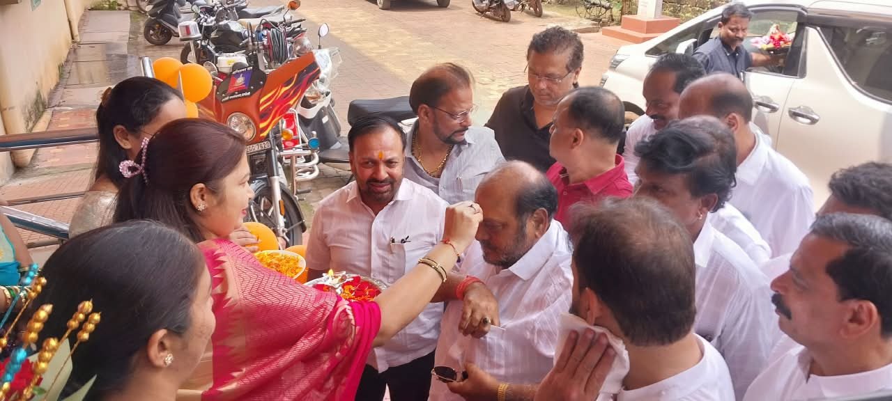 पाच दिवसांत दापोलीचा पाणीप्रश्न सुटणार; रामदास कदम यांची ग्वाही..महावितरणच्या अधिकाऱ्यांना अडचणी दूर करण्याच्या सूचना