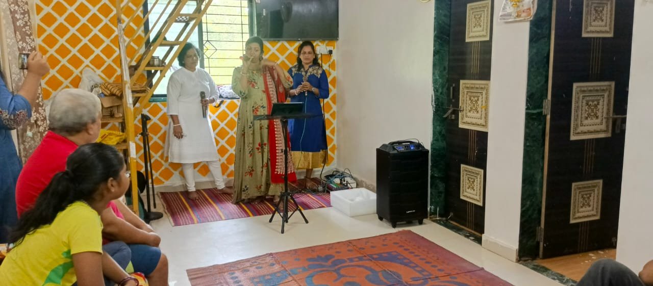 स्वर साधना ग्रुपतर्फे गणेशोत्सवात कराओके संगीताच्या माध्यमातून गणेशाराधना…