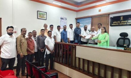 भारतीय किसान संघ तालुका शाखा मंडणगड चे मुख्यमंत्र्यांना मोर्चा निवेदन; रब्बीसाठी बियाणे व खते मोफत देण्याची मागणी