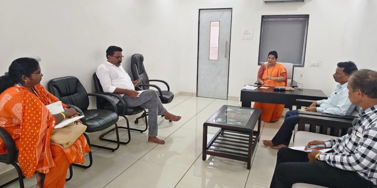 पूजा निकम यांच्या उपस्थितीत ‘महिला शेतकरी प्रमाणपत्र’ योजनेचा आढावा…