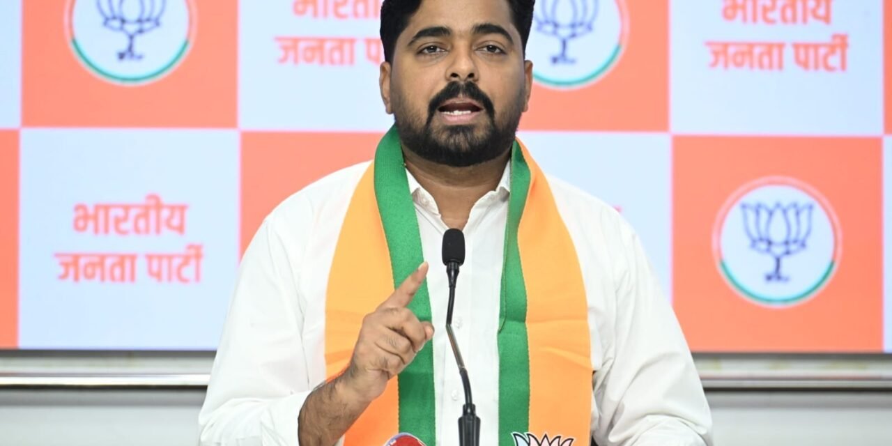 स्वा. सावरकरांचा अपमान करणाऱ्या राहुल गाधींसोबत संवाद साधण्याची वेळ राज ठाकरेंवर का आली? भाजपा प्रदेश मुख्य प्रवक्ते नवनाथ बन यांचा घणाघाती सवाल