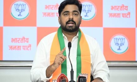 स्वा. सावरकरांचा अपमान करणाऱ्या राहुल गाधींसोबत संवाद साधण्याची वेळ राज ठाकरेंवर का आली? भाजपा प्रदेश मुख्य प्रवक्ते नवनाथ बन यांचा घणाघाती सवाल