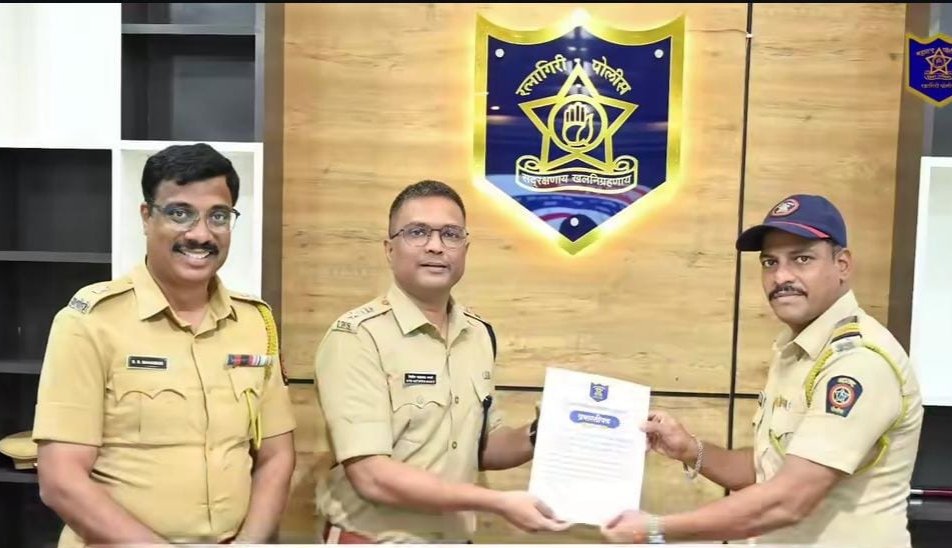 आपले सरकार’ ऑनलाइन सेवेत उल्लेखनीय कामगिरीत पोलीस ठाण्यात अंमलदार किशोर जोशींचा गौरव…
