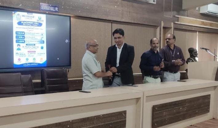 डी. बी. जे. महाविद्यालयात कृत्रिम बुद्धिमत्तेवर कार्यशाळा संपन्न..