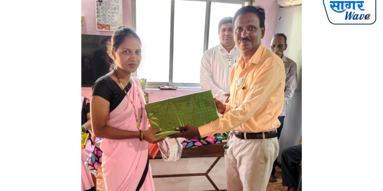 भाजपा अनुसूचित जाती मोर्चातर्फे अंगणवाडी सेविका शितल राणीम व पूर्वी गावकर यांच्या कार्याचा गौरव…