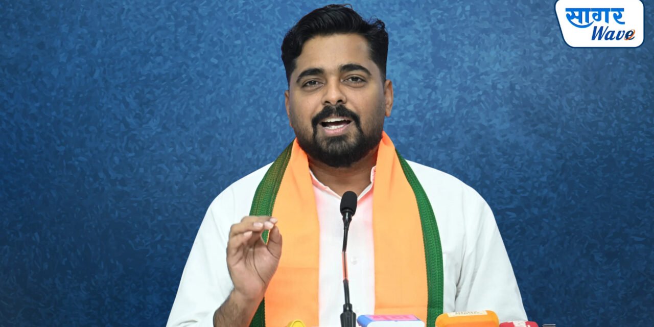विजय मल्ल्यांची सुपारी घेऊन संजय राऊतांनी त्यांना महात्मा ठरवू नये