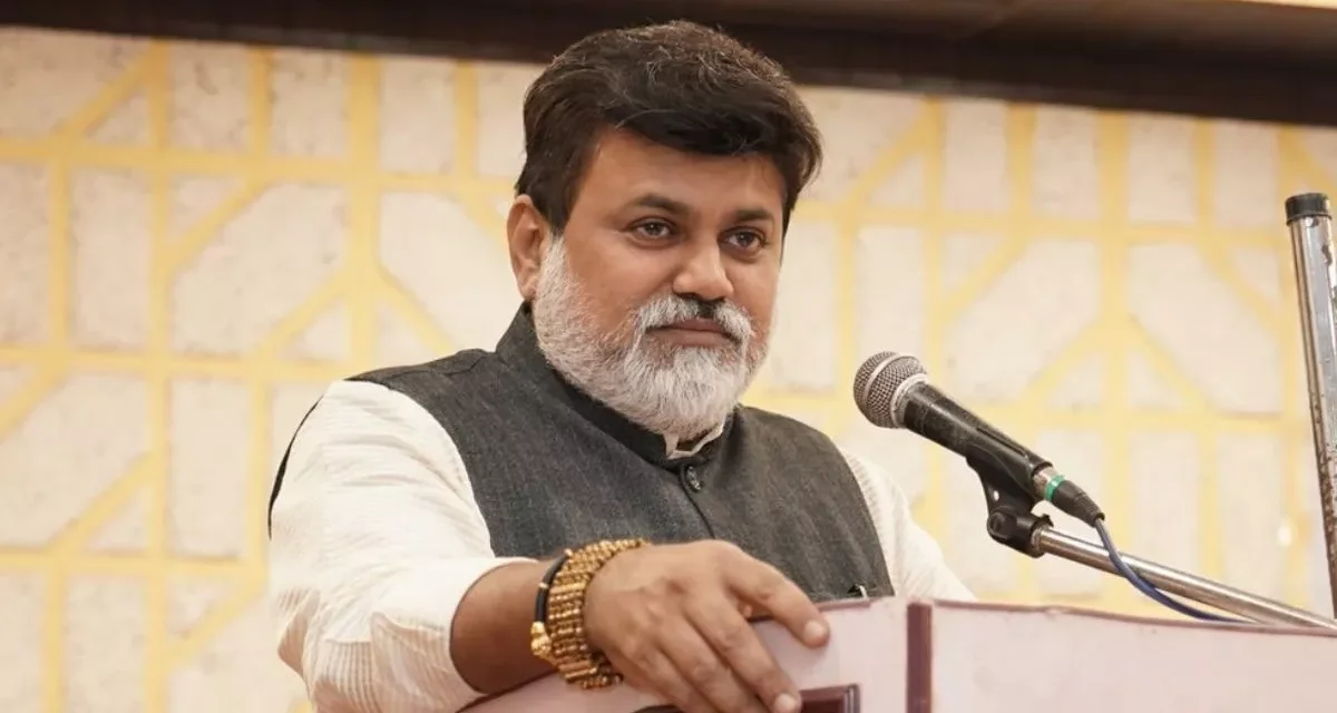 मराठा समाजातील विद्यार्थ्यांना आता इतर मागासवर्गीयांप्रमाणेच शैक्षणिक सवलती व सोयी-सुविधा