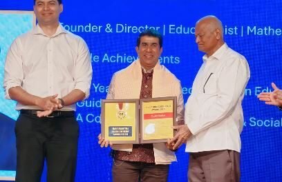 सरस्वती कोचिंग क्लासेसचे अजित कदम यांना ‘शैक्षणिक उत्कृष्टता पुरस्कार प्रदान…