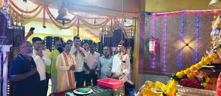 माजी. खासदार विनायक राऊत यांचा चिपळूण तालुक्यातील देवीदर्शन दौरा उत्साहात…