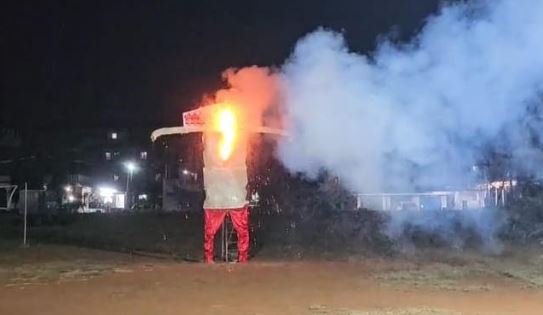 खेडमध्ये विजयादशमीला रावण दहन सोहळा उत्साहात…!