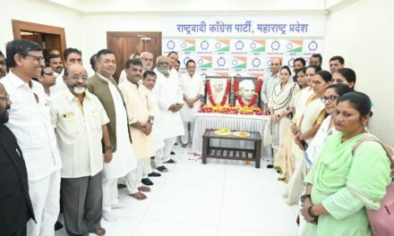 राष्ट्रवादी काँग्रेसतर्फे महात्मा गांधीजी आणि माजी पंतप्रधान लालबहाद्दूर शास्त्री यांची जयंती साजरी…