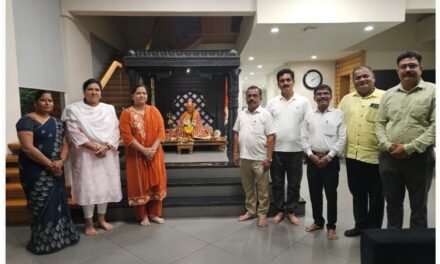 अग्रणी फूड्सच्या पदाधिकाऱ्यांची वाशिष्ठी डेअरीला भेट…