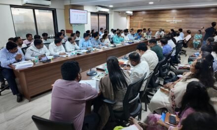बांधकाम कामगारांची नोंदणी, नूतनीकरण प्रक्रिया गतिमान करून प्रलंबित अर्ज निकाली काढा; कामगार मंत्री ॲड. आकाश फुंडकर