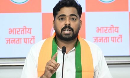 शेतकऱ्यांना अवघे 2,500 रुपये देणाऱ्या कर्नाटक सरकारला सपकाळ, वडेट्टीवार जाब विचारणार का? -भाजपा प्रदेश मुख्य प्रवक्ते नवनाथ बन…