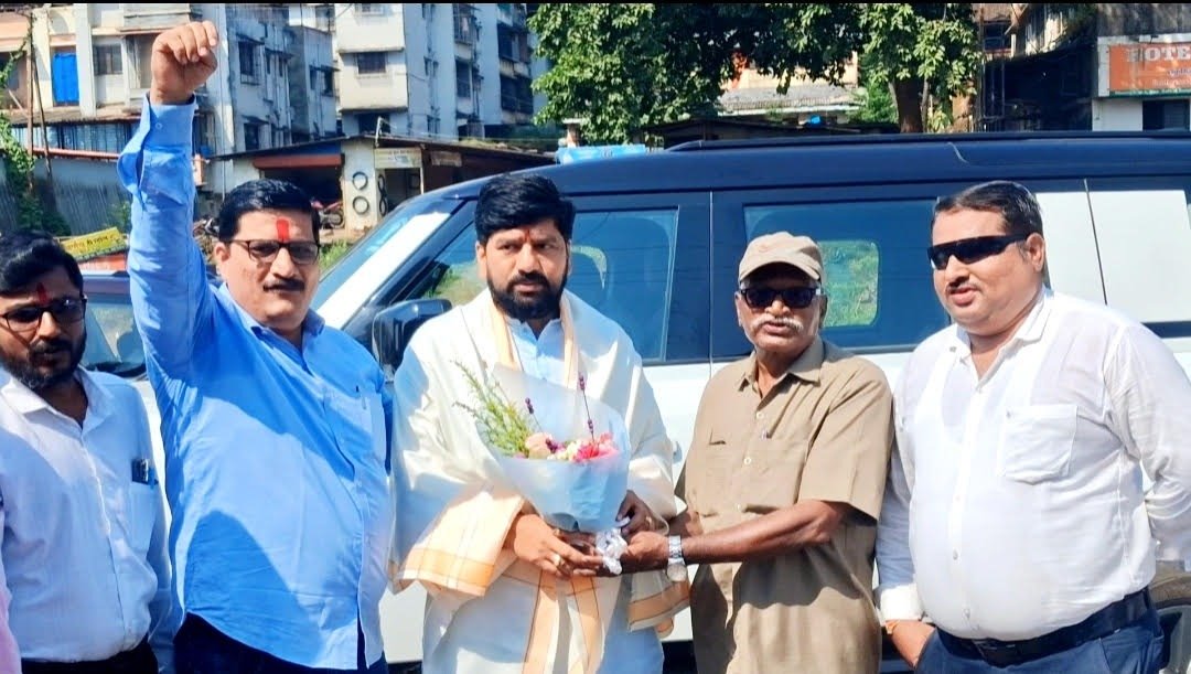 उबाठा पक्षाचे रायगड लोकसभा संपर्कप्रमुख संजय मानाजी कदम यांची खेडमधील देवस्थानास भेट!