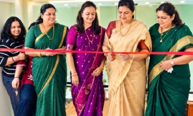 उद्योजकतेला सणाची जोड; चाफा बुटीकमध्ये साडी विभाग सुरु…स्वप्ना यादव यांच्याकडून स्वरा कुलकर्णी यांच्या प्रयत्नांचे कौतुक