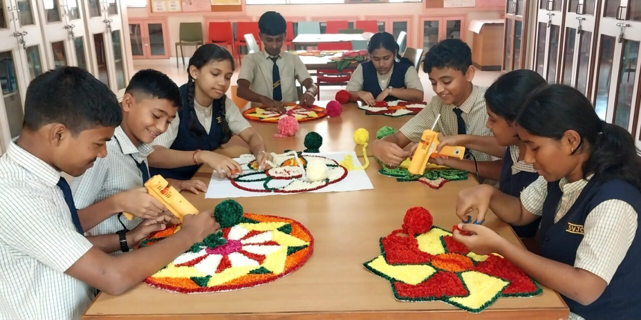 दीपावली निमित्ताने डेरवण शाळेत व्यवसायाभिमुख कार्यशाळा…