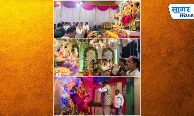 ‘आधार कार्डाची सक्ती नको, माणसाने माणसाला आधार द्यावा!’ – नवरात्रोत्सवाच्या निमित्ताने आमदार भास्करराव जाधव यांचा सामाजिक एकात्मतेचा संदेश