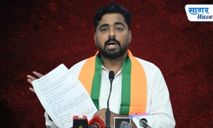 उद्धव ठाकरे मुख्यमंत्री असताना 100 कोटींचे वसुलीचे लक्ष्य देणाऱ्यांनी कायदा, सुव्यवस्थेवर बोलू नये