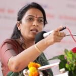 आता या देशात तिरंगा फडकवणे पण गुन्हा झाला आहे का? -रोहिणी खडसे यांचा संतप्त सवाल