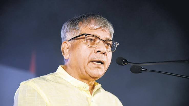 ७६ लाख मतवाढीचा प्रश्न पुन्हा ऐरणीवर आणणार! २८ ऑक्टोबरला मुख्य निवडणूक आयुक्तांविरोधात मुंबईत मोर्चा – ॲड. प्रकाश आंबेडकर